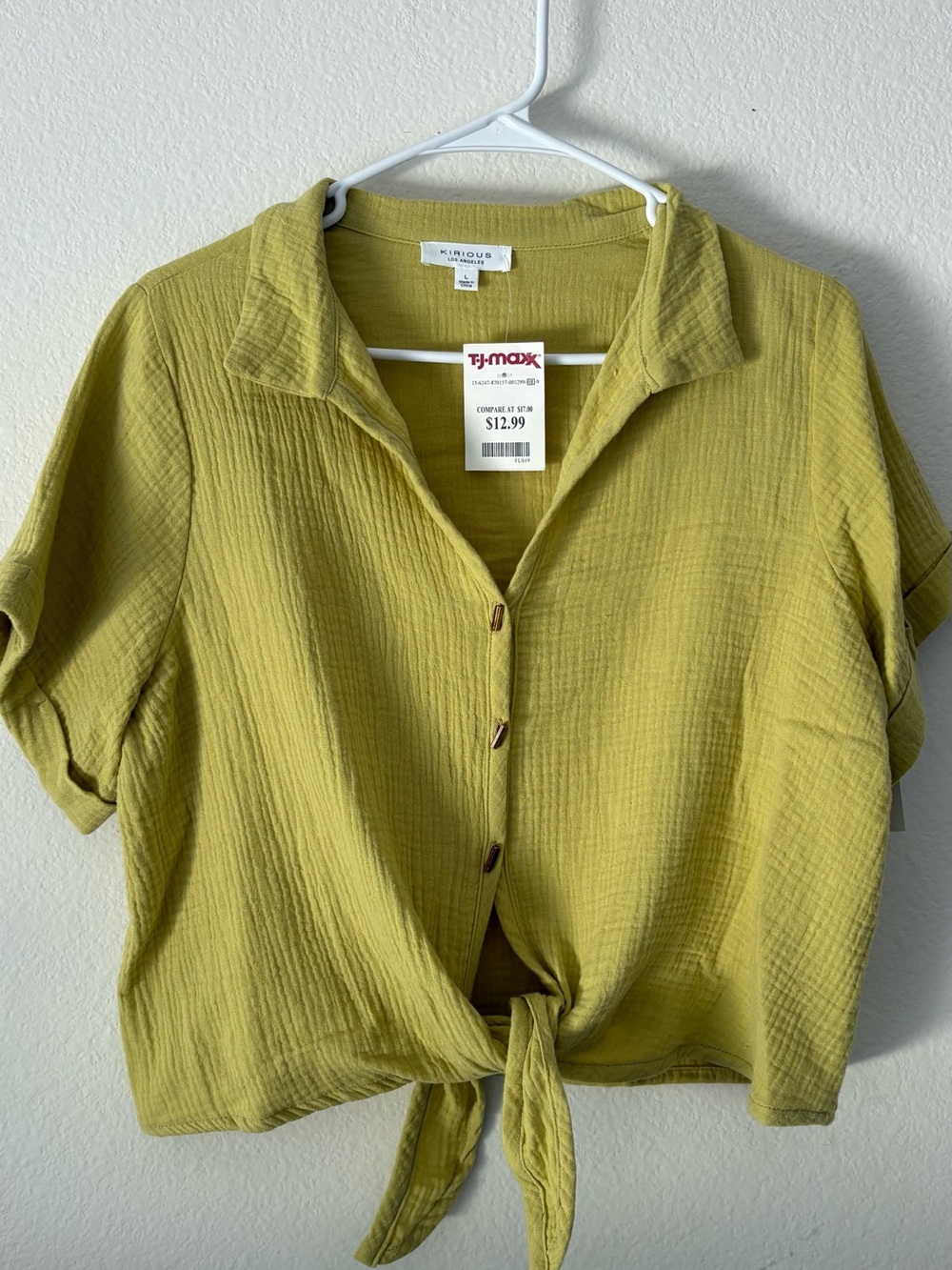 iris Short-Sleeve Button-Down Top in Yellow-Green